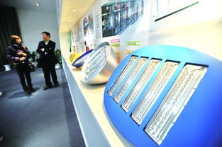 四聯牽手高速集團搶占LED路燈市場 新型燈壽命8年引領照明設備革新